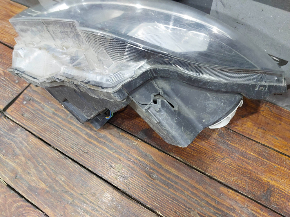 Фара левая с дефектом LADA Vesta 15-22 Б/У Оригинал 8450006953