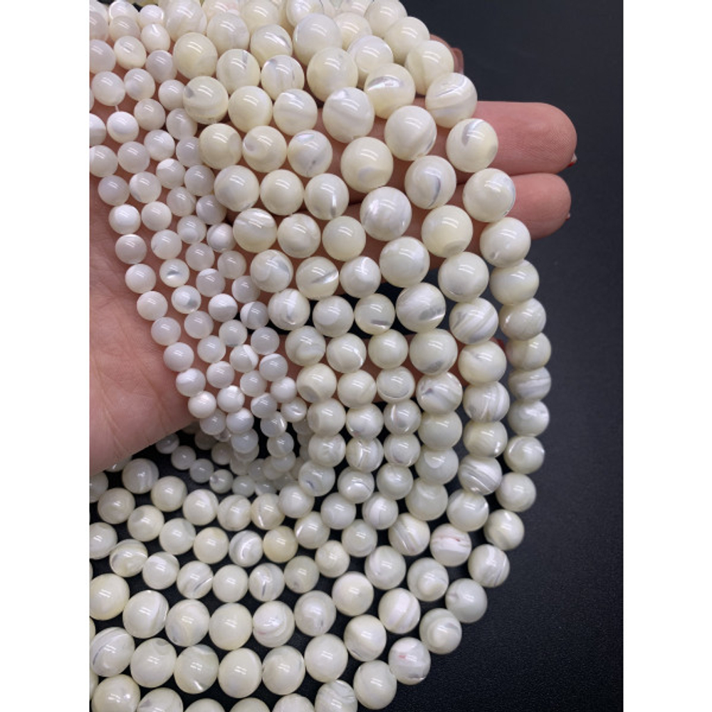 12812 Перламутр молочный шар гладкий, 6 мм, 19см