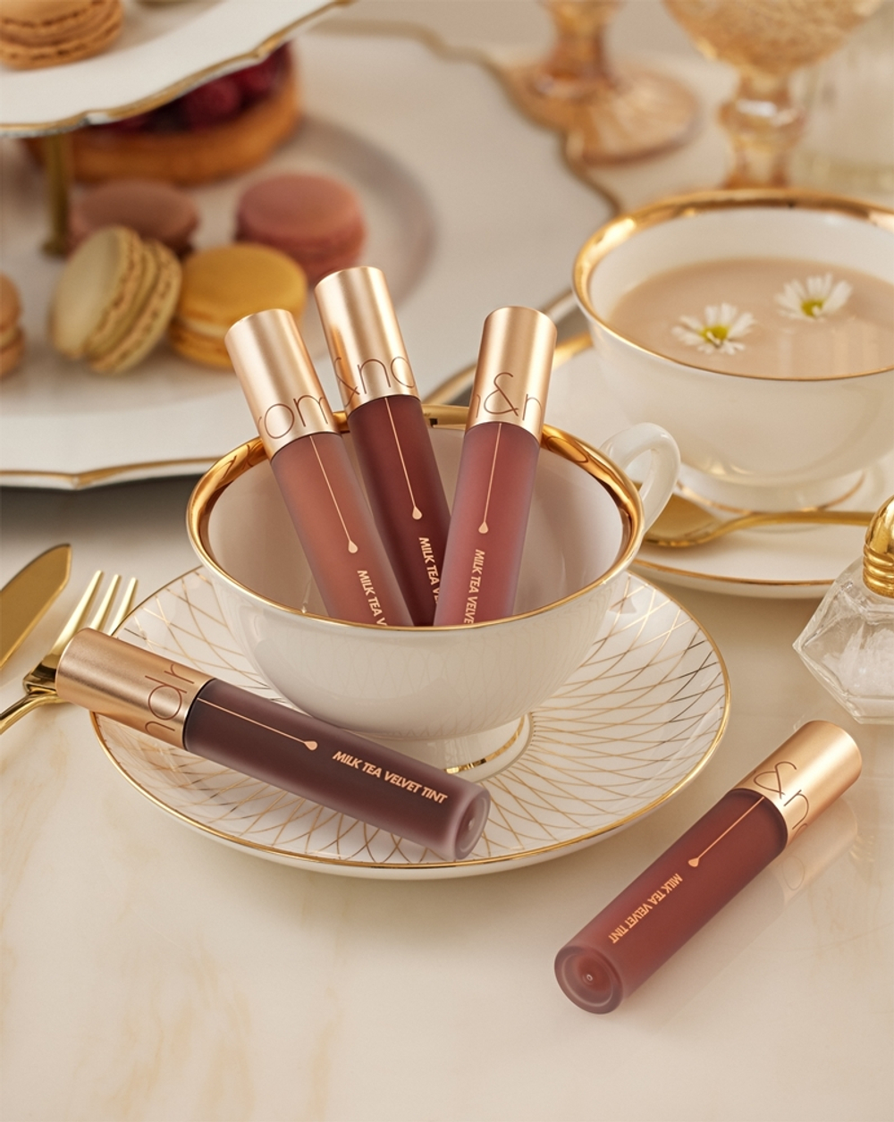 rom&nd Milk Tea Velvet Tint - матовый цвет губ, 4,4 g