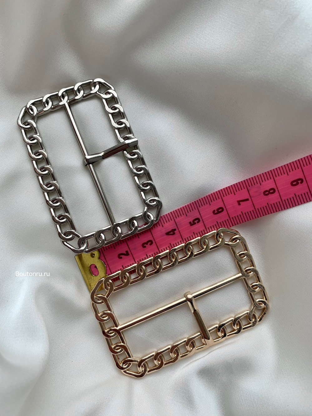 Пряжка металлическая в серебре цепь