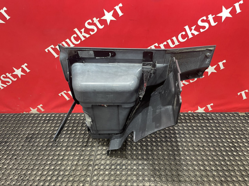 Корпус подножек правый 2020г