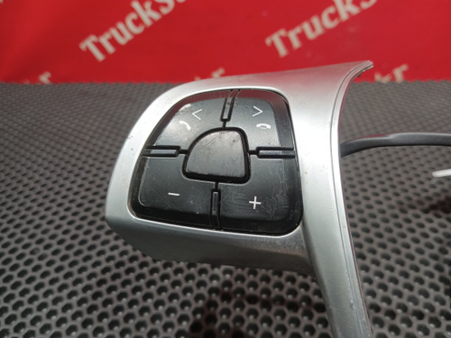 Блок кнопок на руле 2020г.