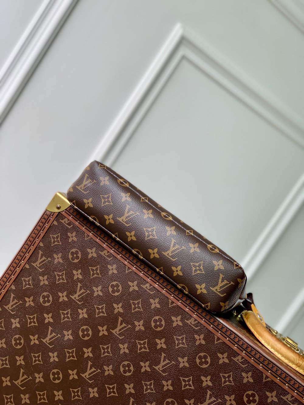 Louis Vuitton Pochette Voyage Souple