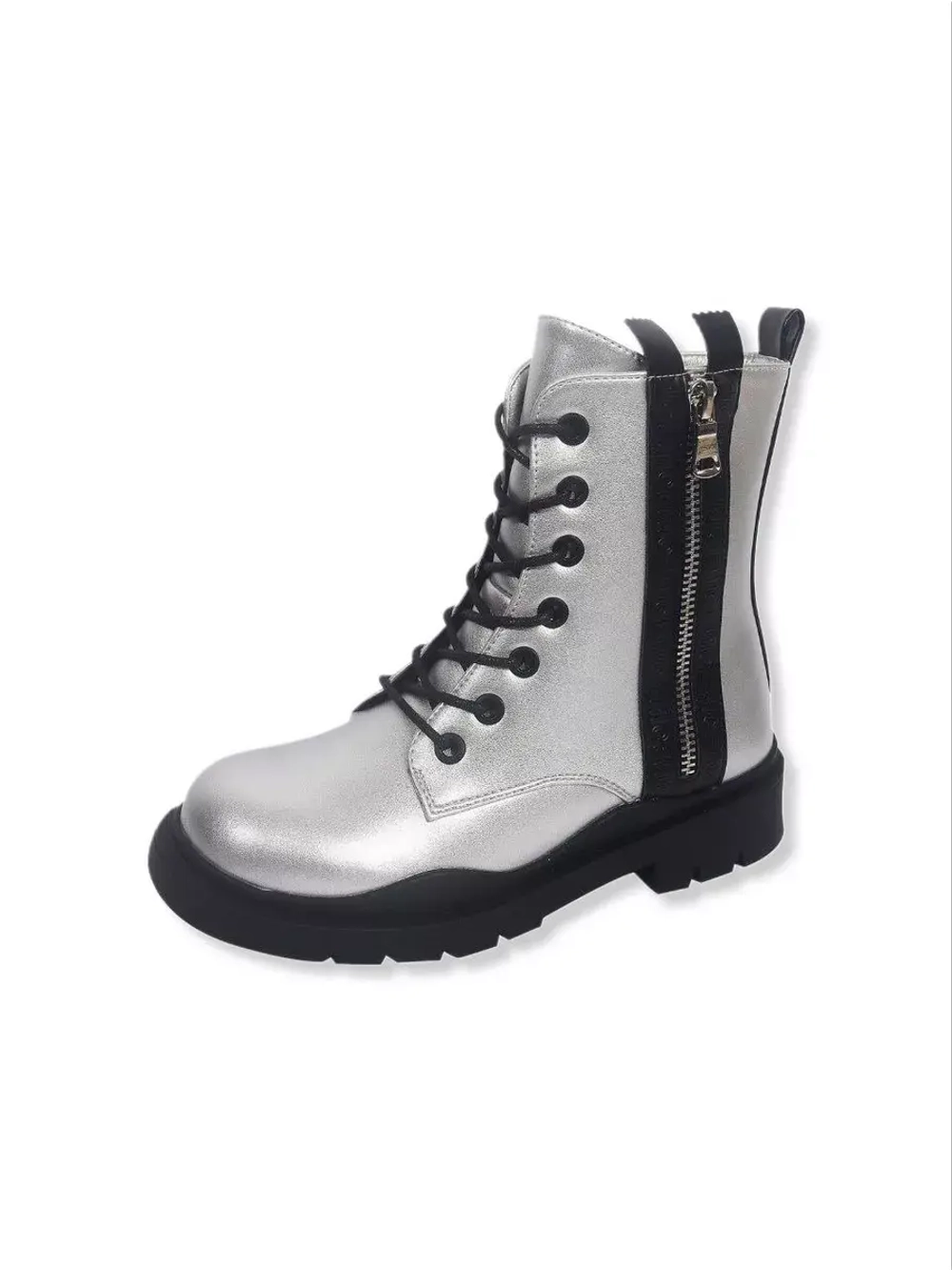 Стильные ботинки для девочки.