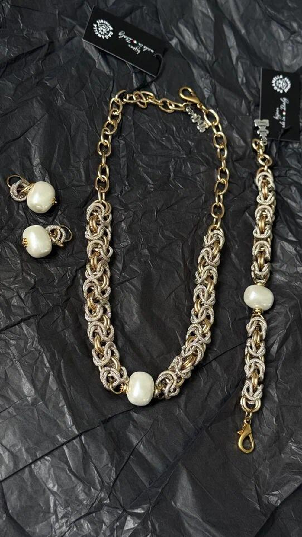 Серьги с белым жемчугом Майорка, оттенок серебро и золото