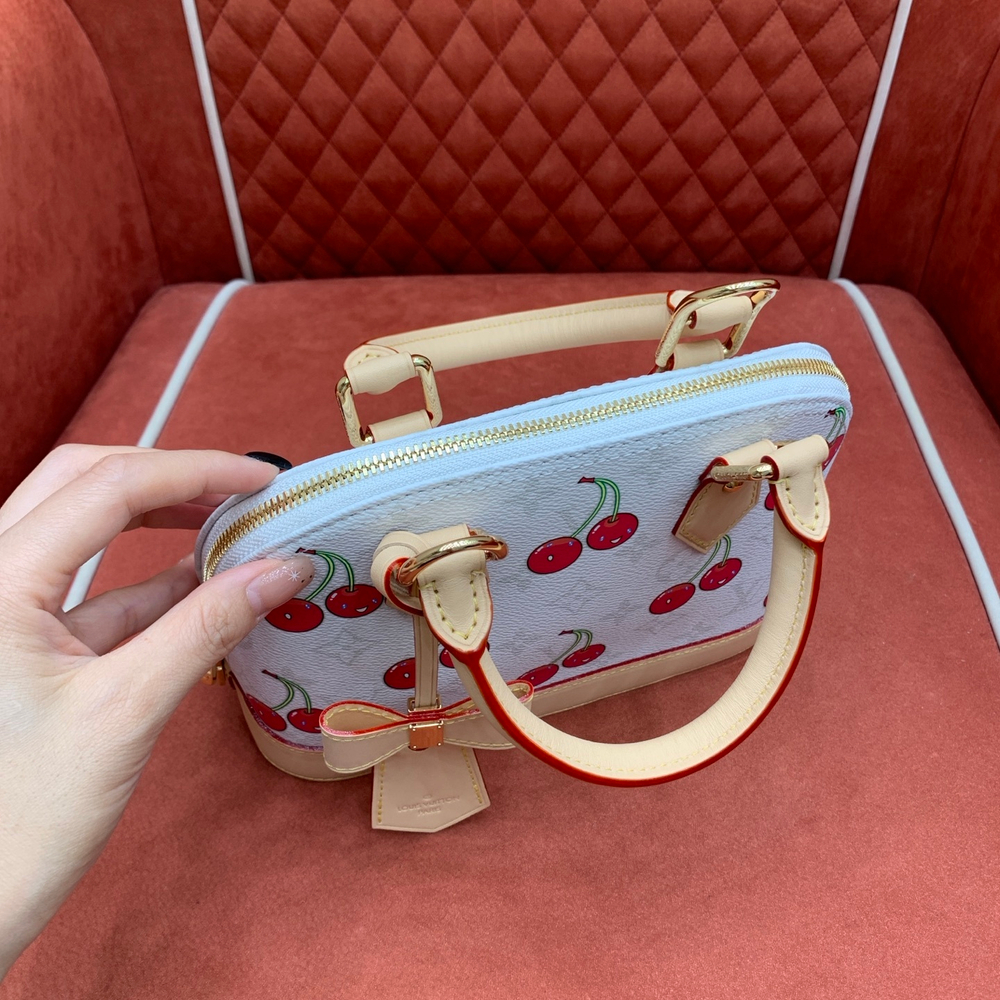 Louis Vuitton Alma BB