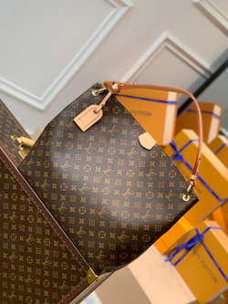 Louis Vuitton Graceful MM