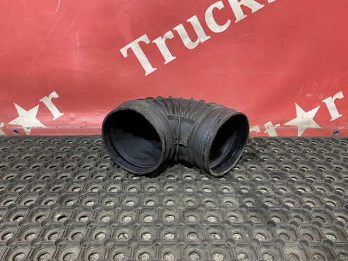 Патрубок воздушного фильтра