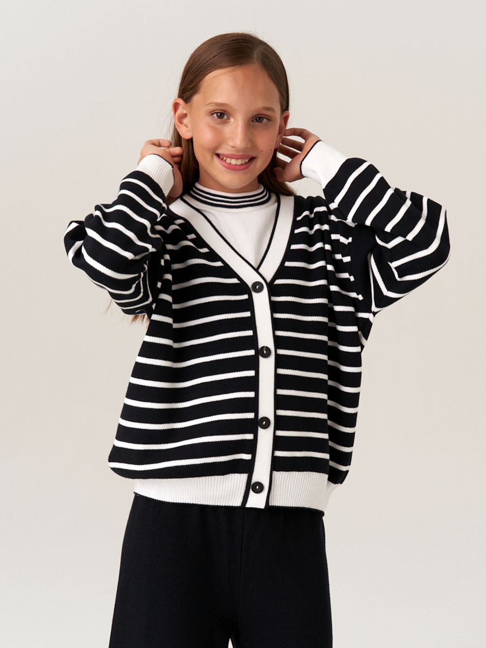 Кардиган для девочки в школу AT1010 черно-белый