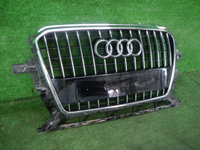 Решетка радиатора Audi Q5 1 8R (2012-2017)