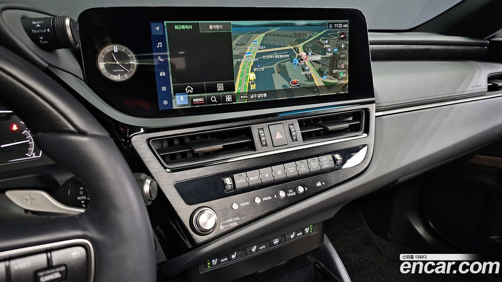 Lexus ES300h 7 Generation Luxury Plus (04.2023)