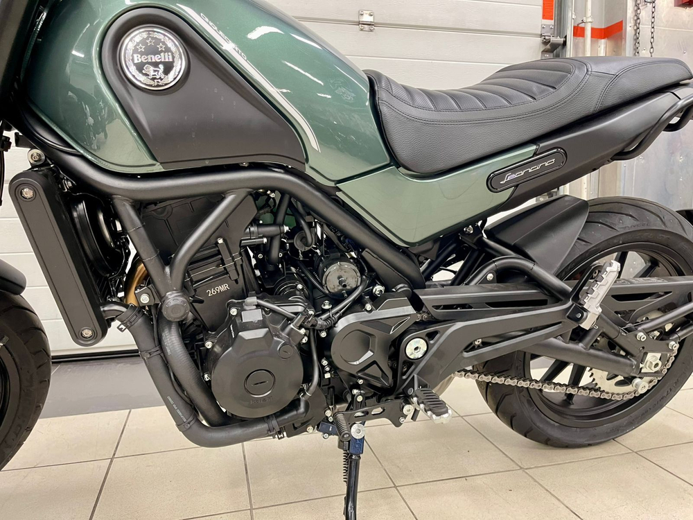Benelli Leoncino 500 (Green)