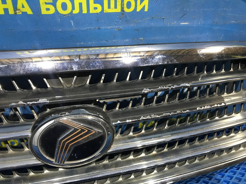 Решетка радиатора TOYOTA PROGRES 2001-2007