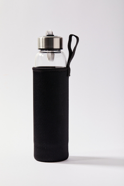 Бутылка с розовым кварцем