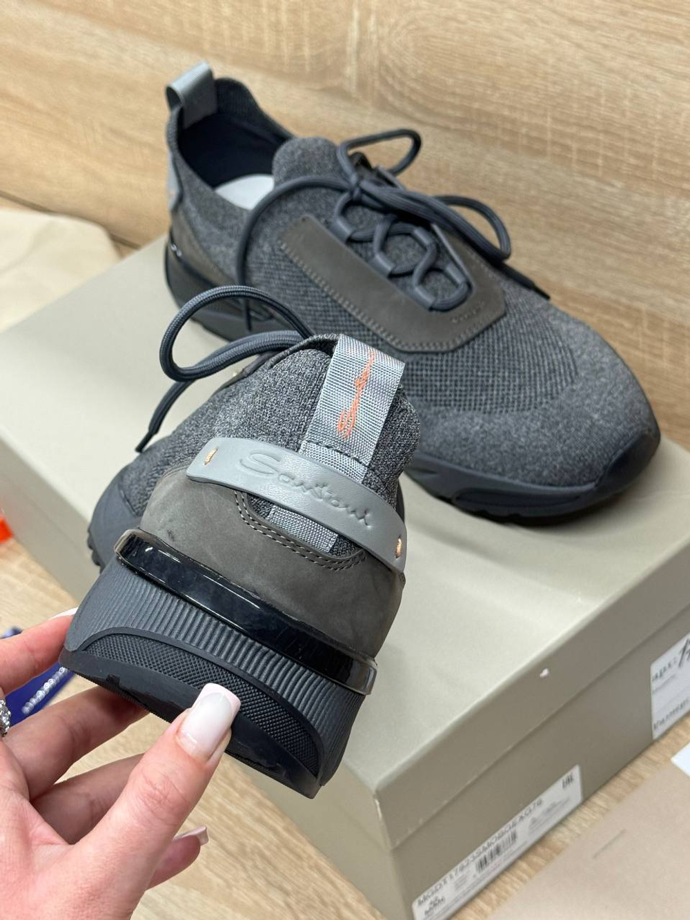 Кроссовки Santoni