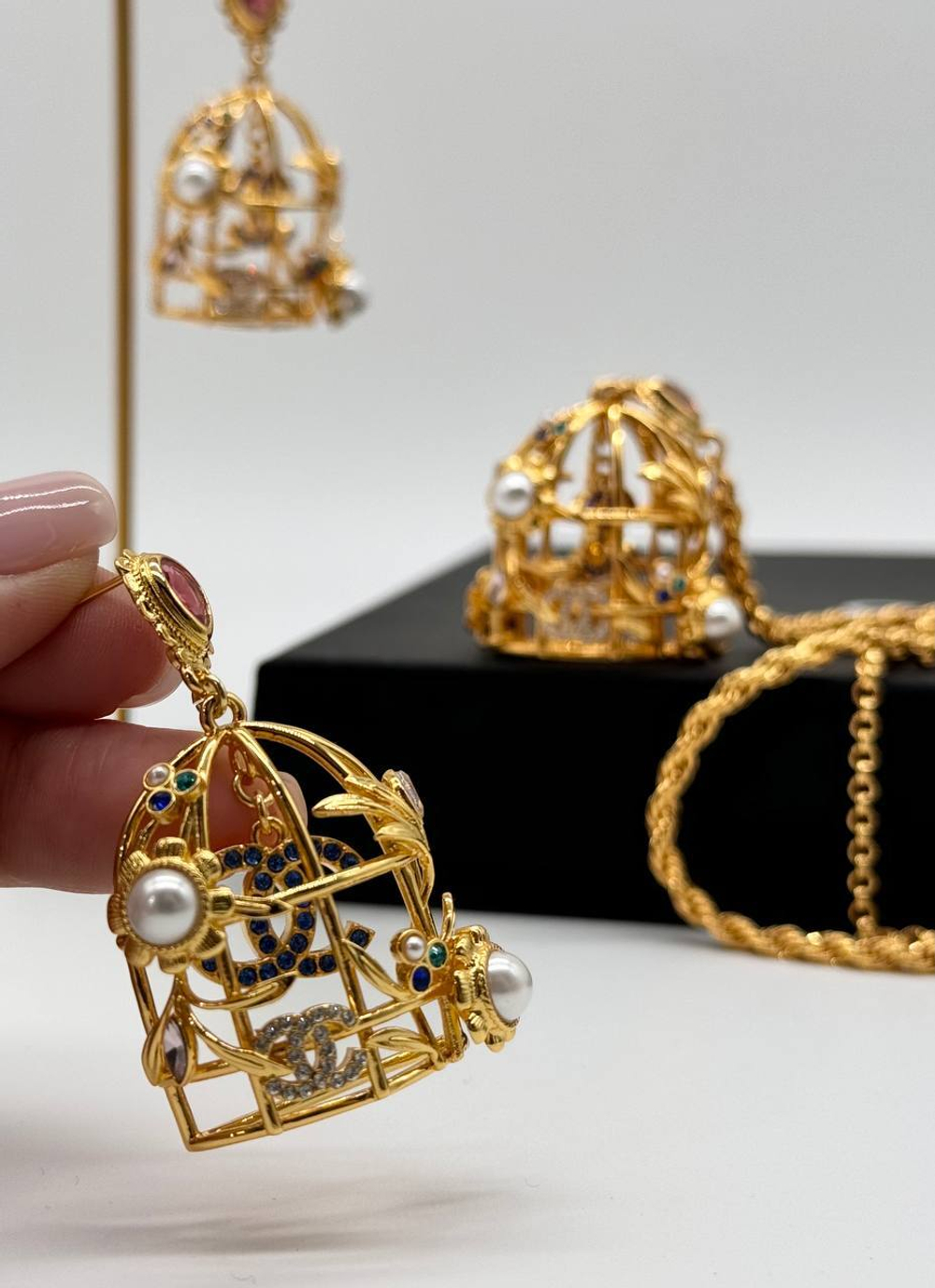 Серьги CHANEL