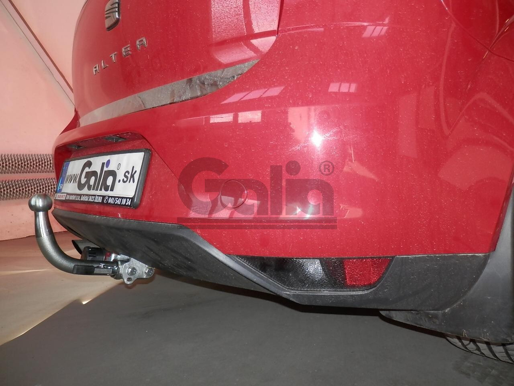 Оцинкованный фаркоп на SEAT Altea 2004-2015, SEAT Leon 2005-2013 (без электрики), Galia S074C