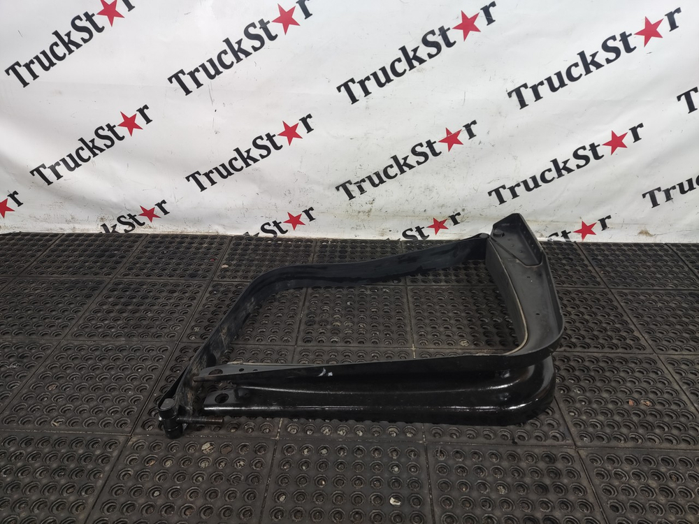 Кронштейн топливного бака 2023г