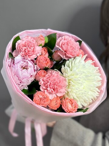 Авторский букет с пионом