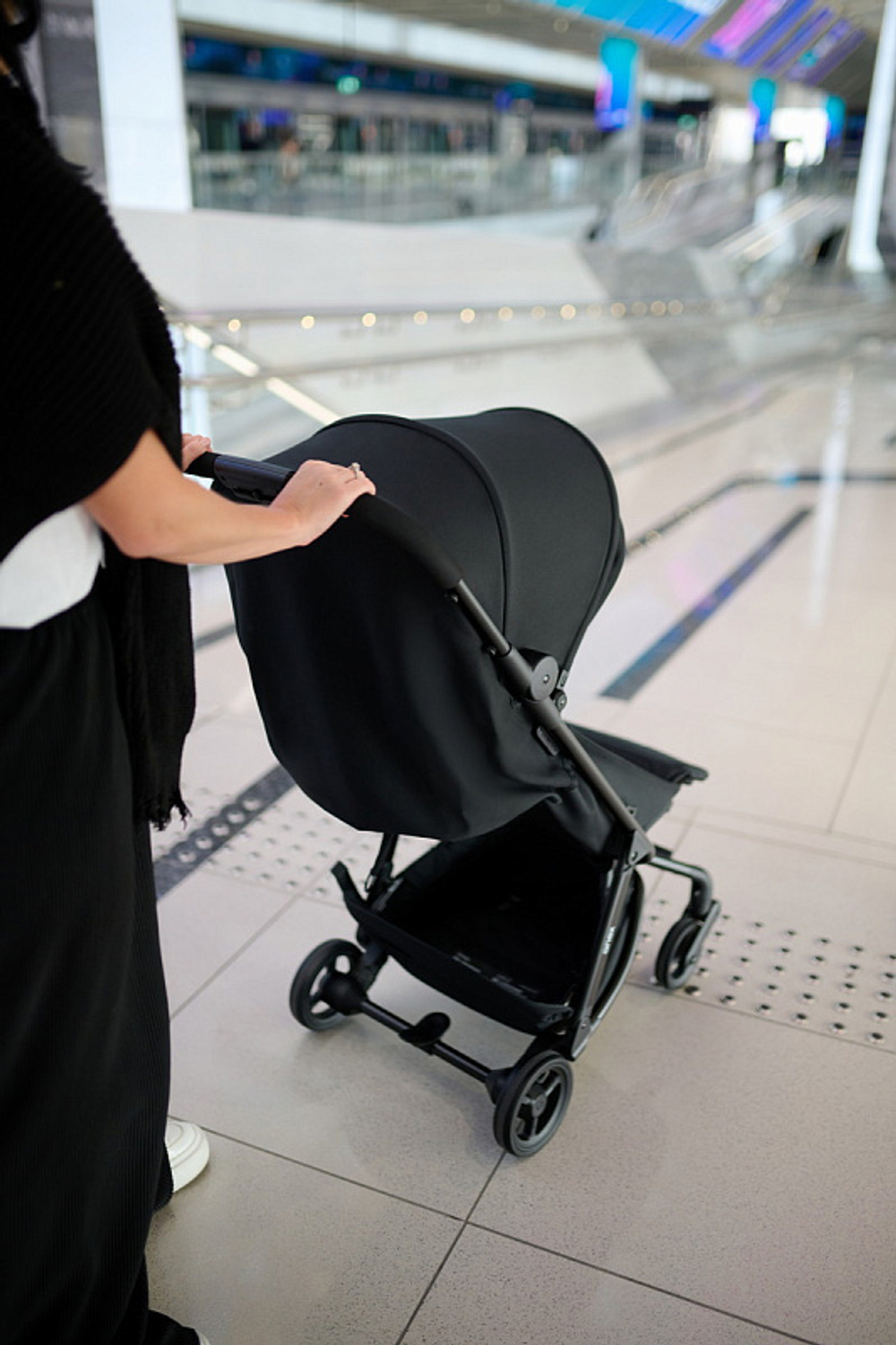 Прогулочная коляска Anex AIR-Z New Az-04-N Space