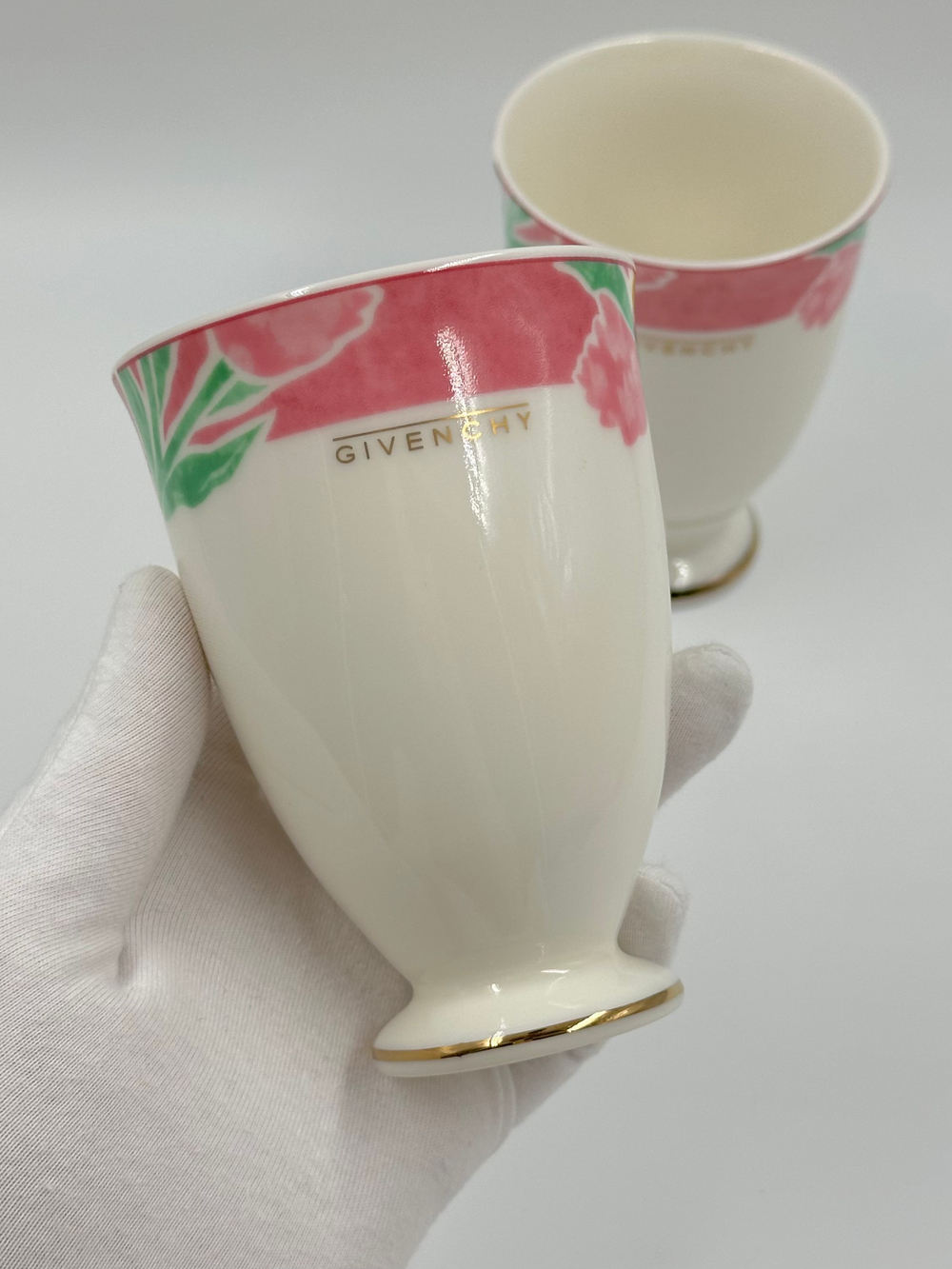 Стакан с розовой каймой Givenchy by Yamaka