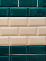 Плитка настенная Metro Green glossy 150x75х9 мм