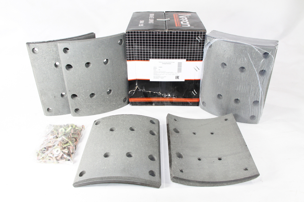 Рем. комплект тормозных накладок а/м МАЗ-101, 5440, КАМАЗ-6580, SHAANXI X3000 задняя ось (Сверлён./расточенные/с заклёпками (пустотелые)/ширина 220мм./ к-т 8 шт./ высокая термостойкость/19488,19496, HD90149340094, 81.50221.0819, 5440-3502105, без отв.) R1 (STD+1mm) ALLIED NIPPON