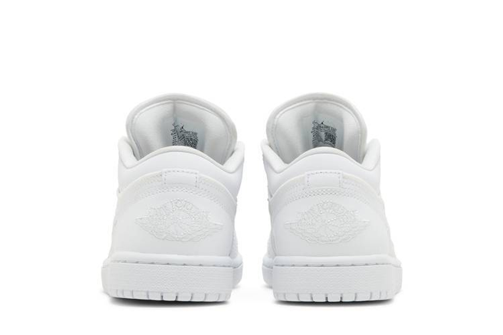 Кроссовки Jordan Air Jordan 1 Low Quilted "Triple White" (Женская размерная сетка)