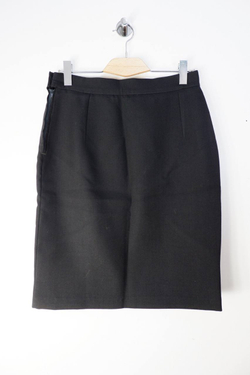 Юбка прямого кроя, визуально на 48/50 размер