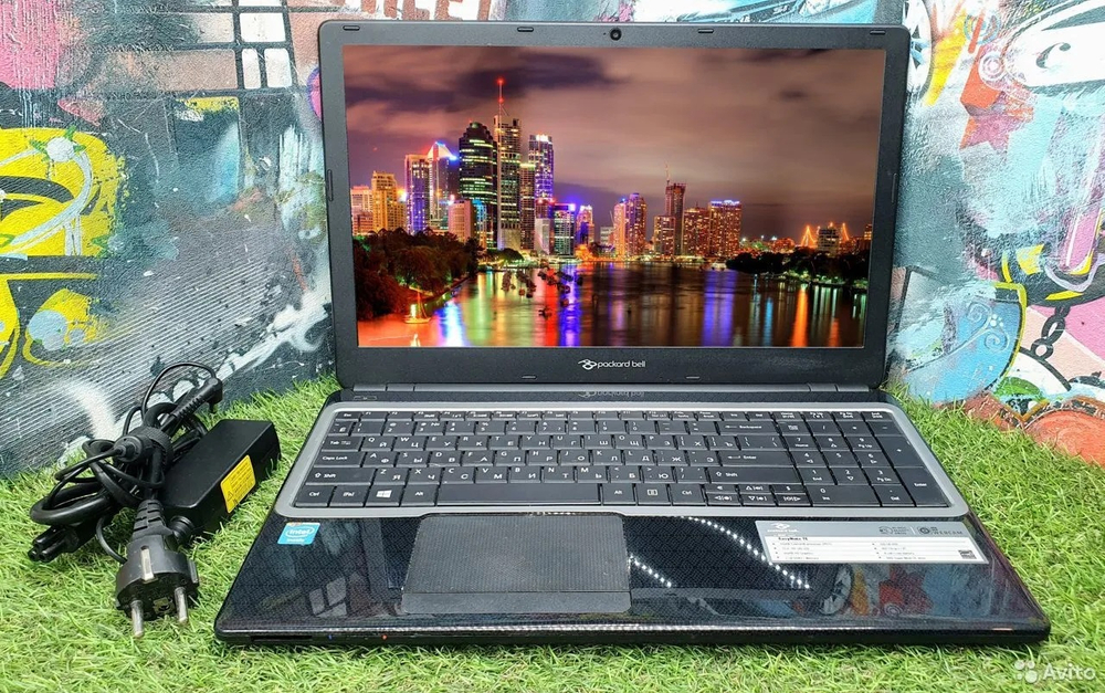 Офисный Ноутбук Packard Bell V5WT2 / скупка