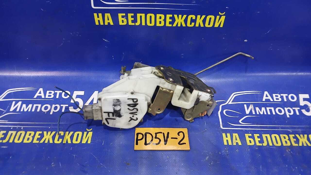 Замок двери передней левой MITSUBISHI DELICA 1998