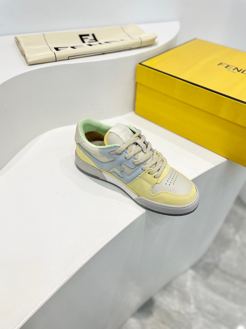 Fendi Sneakers