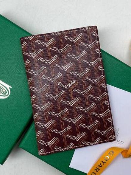 Обложка для паспорта Goyard