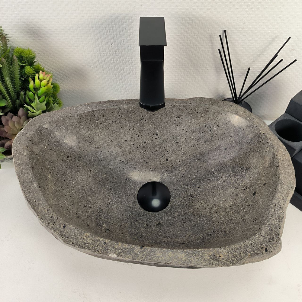 Раковина из речного камня RS-64934 48*34*15 0856