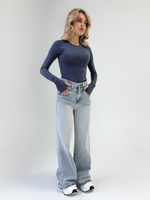 Лонгслив 2024 однотонный с вырезом под палец