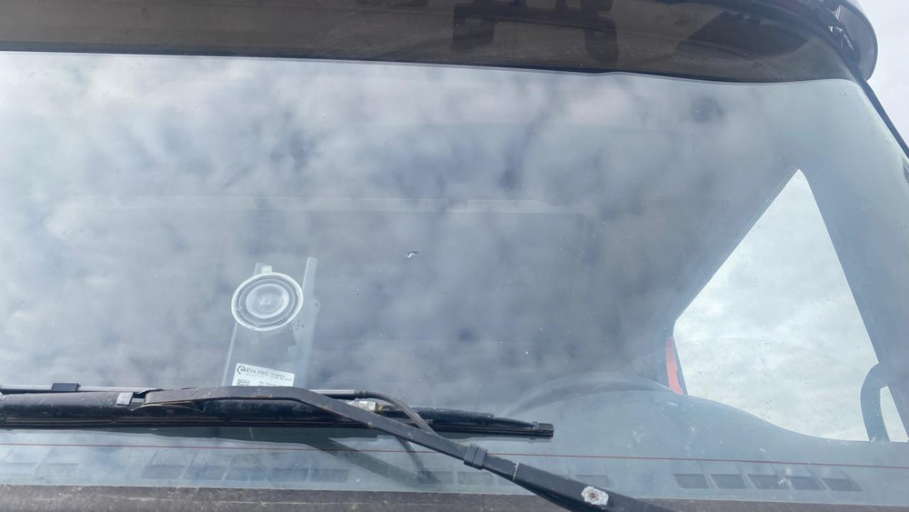 Shacman (Shaanxi) SX* 6x4 Седельный тягач SX42584V324 (Дизельный, 11,6 л, 423 л.с., МТ)