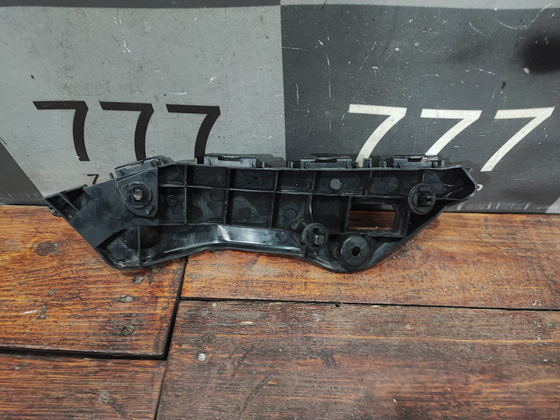 Кронштейн переднего бампера левый Toyota RAV4 IV (XA40) 12-15 Б/У Оригинал 5253642050
