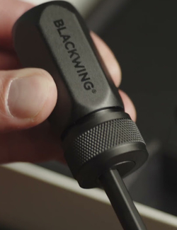 Набор из 4 карандашей и точилки Blackwing x Moleskine (EWBKWKIT1) в черной подарочной коробке