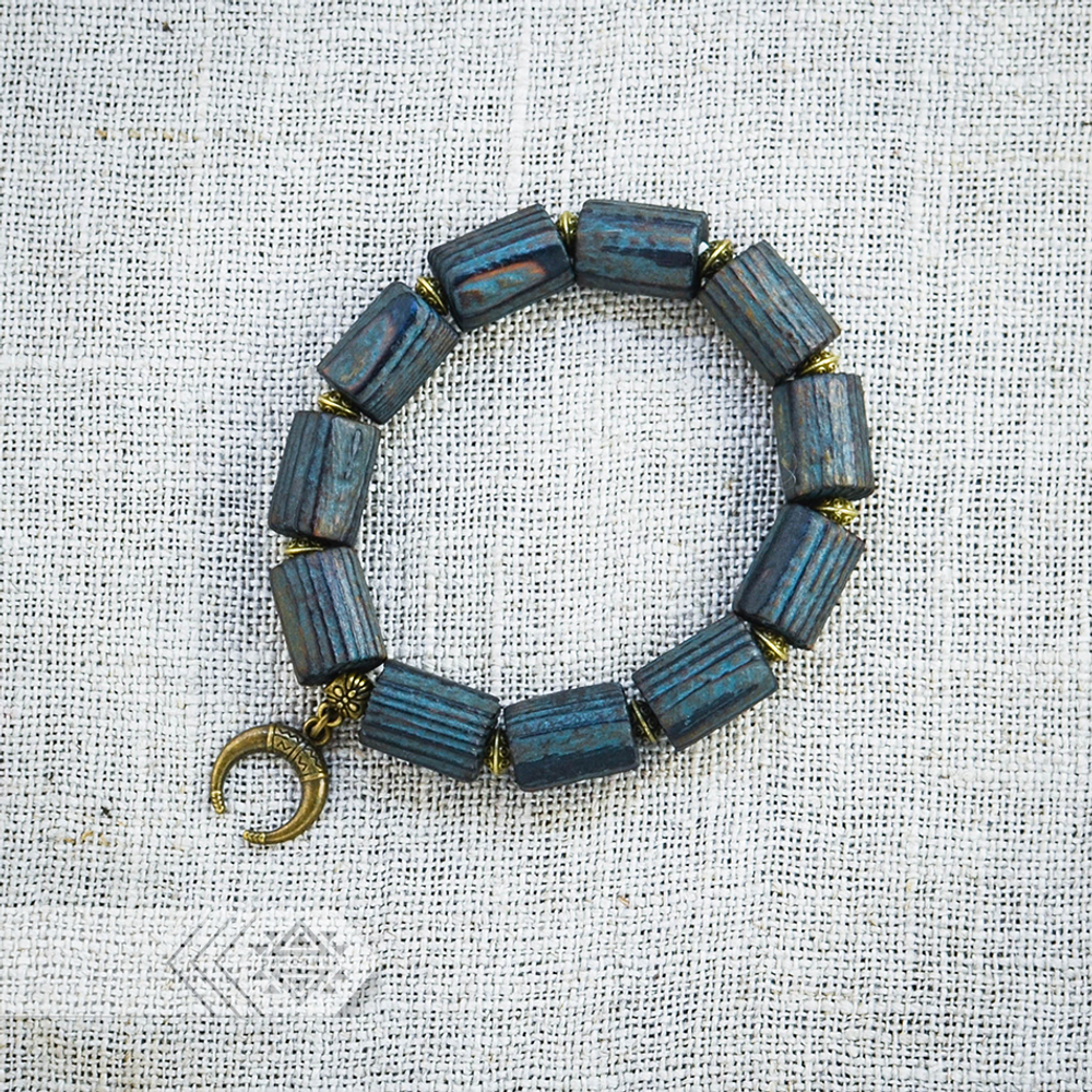 Браслет ЛУННИЦА, лиственница