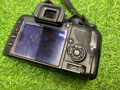 Olympus E-420 Kit 14-42 3.5-5.6 ED