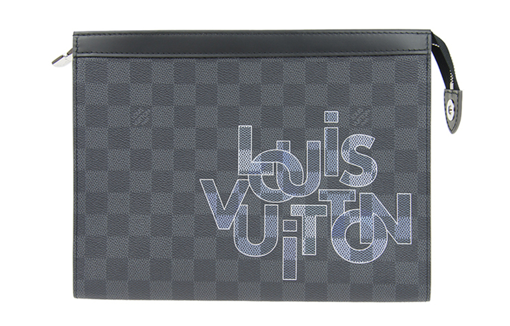 LOUIS VUITTON Toiletry Bags