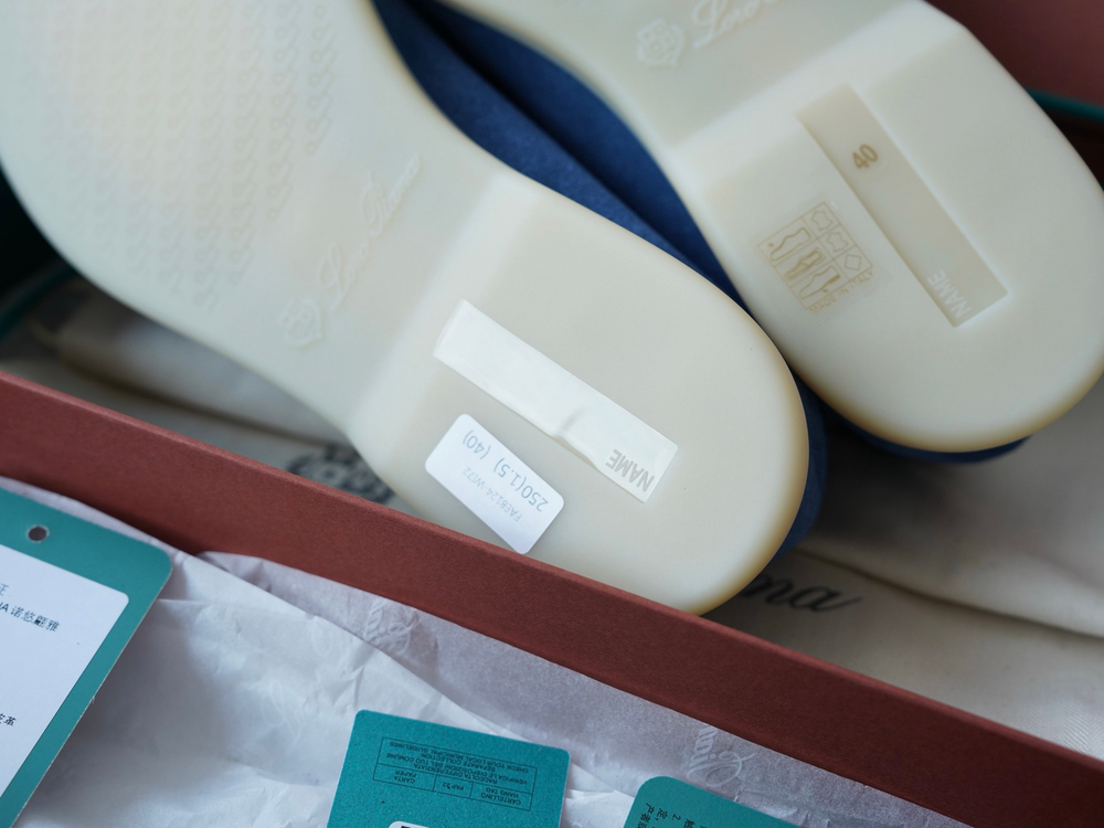 Классические замшевые мокасины