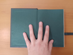 "Коран" Книга подарочная в кожаном переплете с хлястиком для фиксации