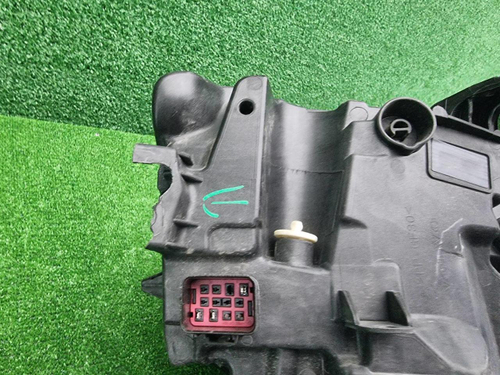 Фара левая Volvo XC60 2 (2017-2021) LED