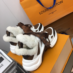 Louis Vuitton Archlight
