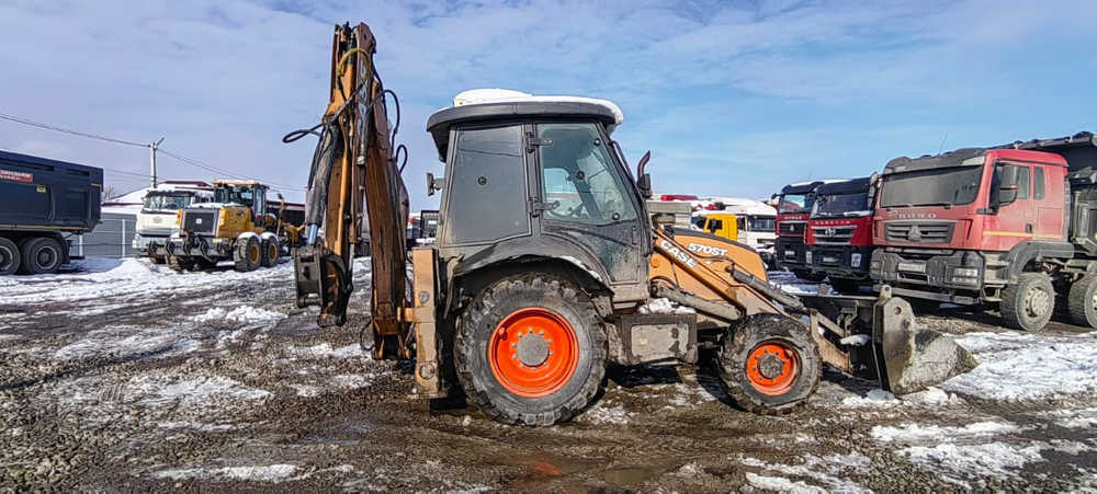 Case 570 Экскаватор-погрузчик 570ST (Дизельный, 3,9 л, 95 л.с., АТ)