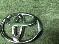 Эмблема крышки багажника Toyota RAV4 5 XA50 18-нв