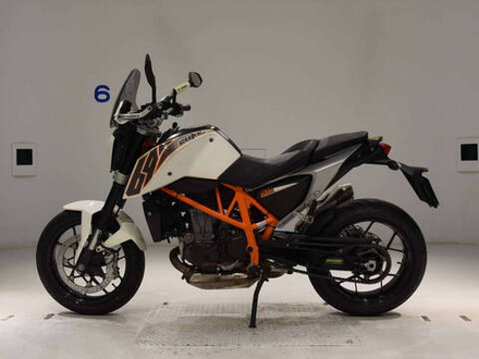 KTM 690 Duke