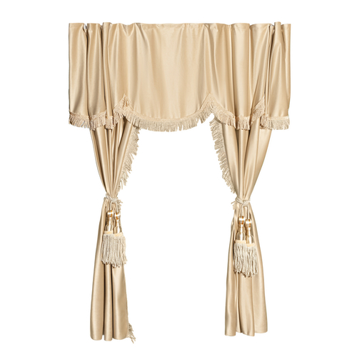 Шторы спального места с ламбрекеном и прихватами "Кисти" в кабину Volvo, Scania, MAN, DAF, Merc, Камаз, Sitrak, Shacman, Foton, FAW. Высота 1,5м, ширина одной стороны - 1,15м. Блэкаут, велюр. Бежевый цвет с золотой бахромой и бежевыми кистями