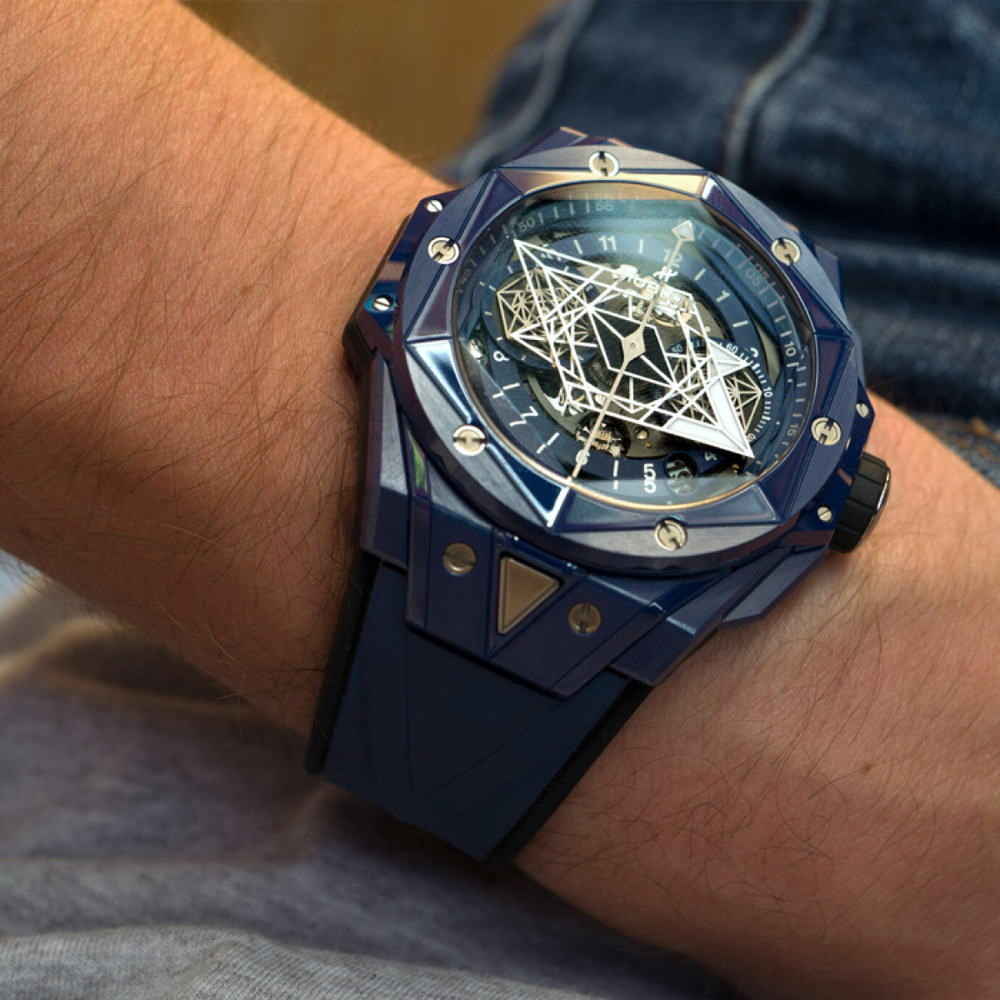 Часы HUBLOT BIG BANG 100 45mm 45mm, 418.EX.5107.RX.MXM21